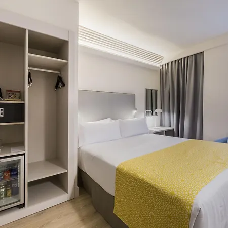 Hotel Catalonia 4*