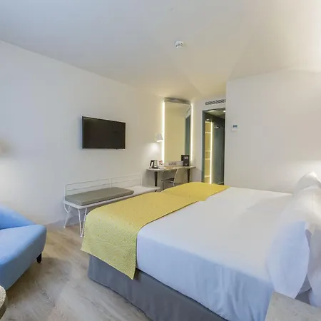 Hotel Catalonia 4*