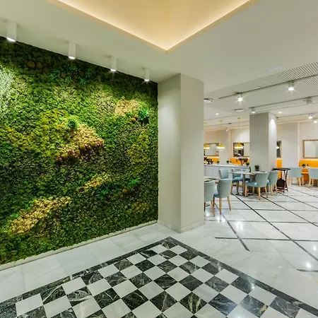 Catalonia Hotel 4*