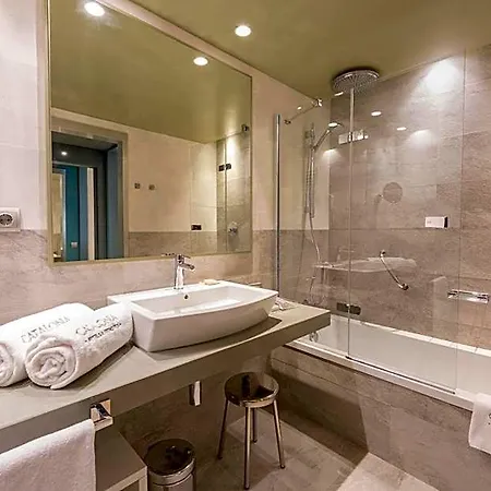 Hotel Catalonia 4*