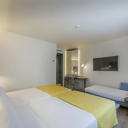 Catalonia Hotel 4*