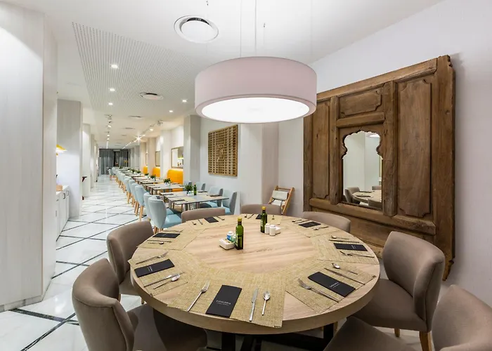 Catalonia Hotel 4*