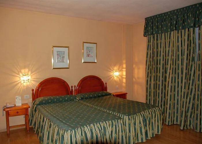Catalonia 4*