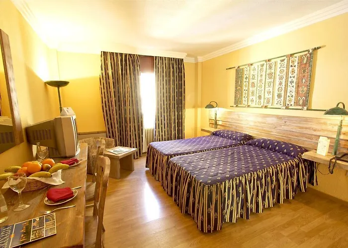 호텔 카탈로니아 4*